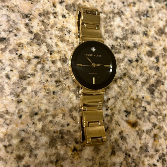 Anne Klein Like new gold adjustable wrist watch - Picture 3 of 5